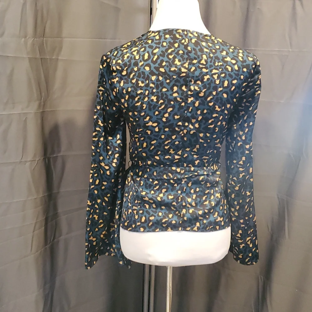 BCBGeneration Stylish Women's Wrap Top - Blue and Gold SZ XXS - Picture 4 of 7